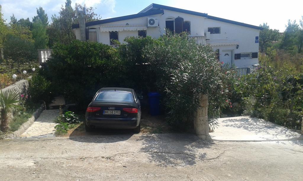 Apartmani Marija Starigrad Paklenica Exterior foto