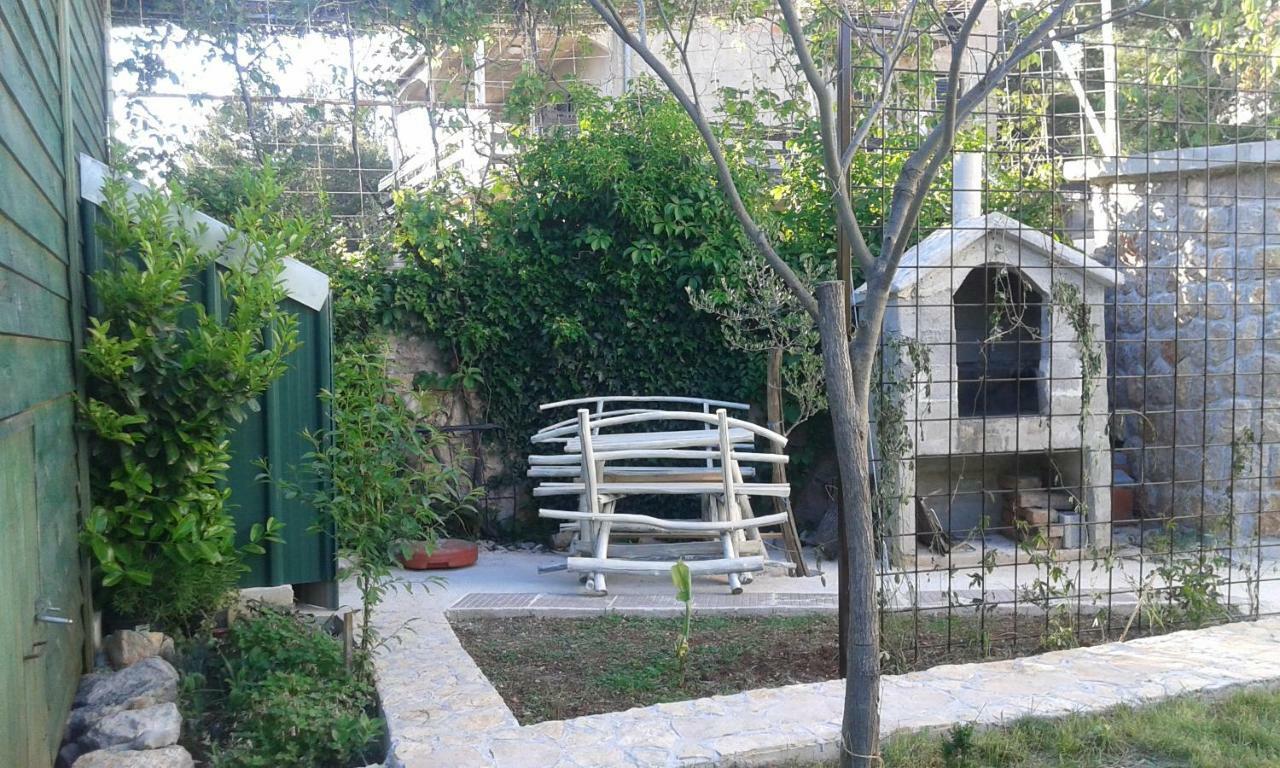 Apartmani Marija Starigrad Paklenica Exterior foto